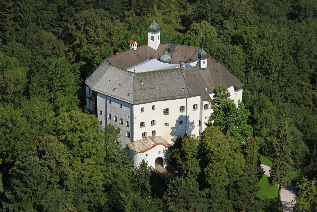 Hotel Schloss Amerang Exterior photo