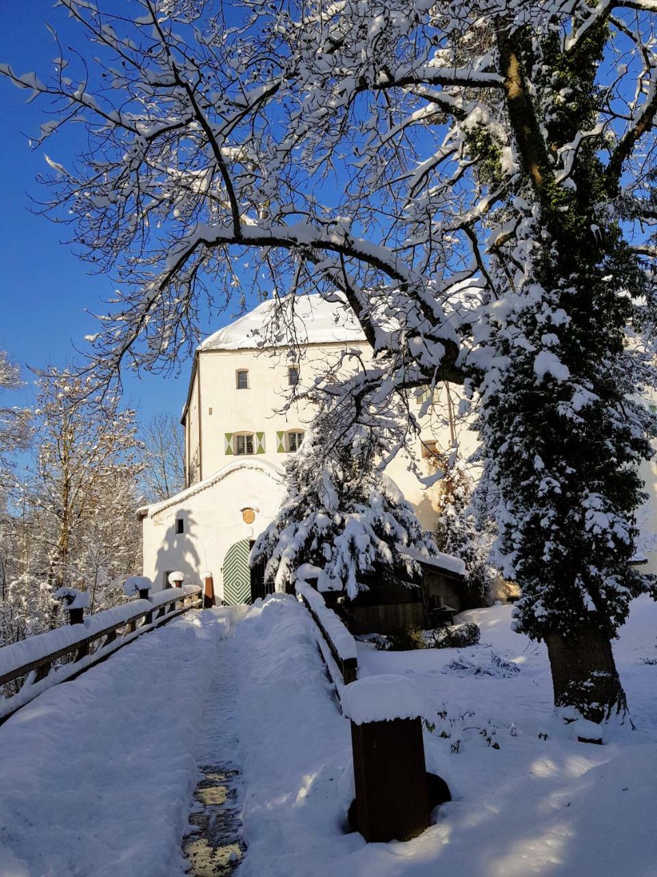 Hotel Schloss Amerang Exterior photo